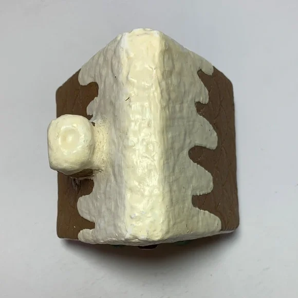 The Salem Collection Little Ginger Town Gingerbread House - Picture 6 of 9